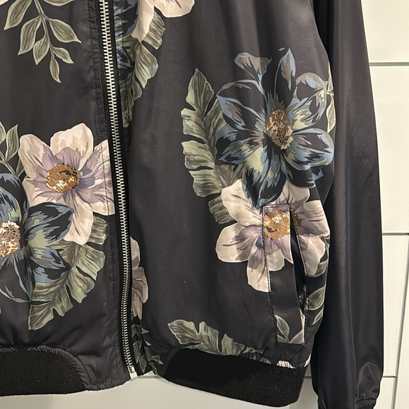 Thread & Supply reversible bomber style jacket - Picture 2 of 6